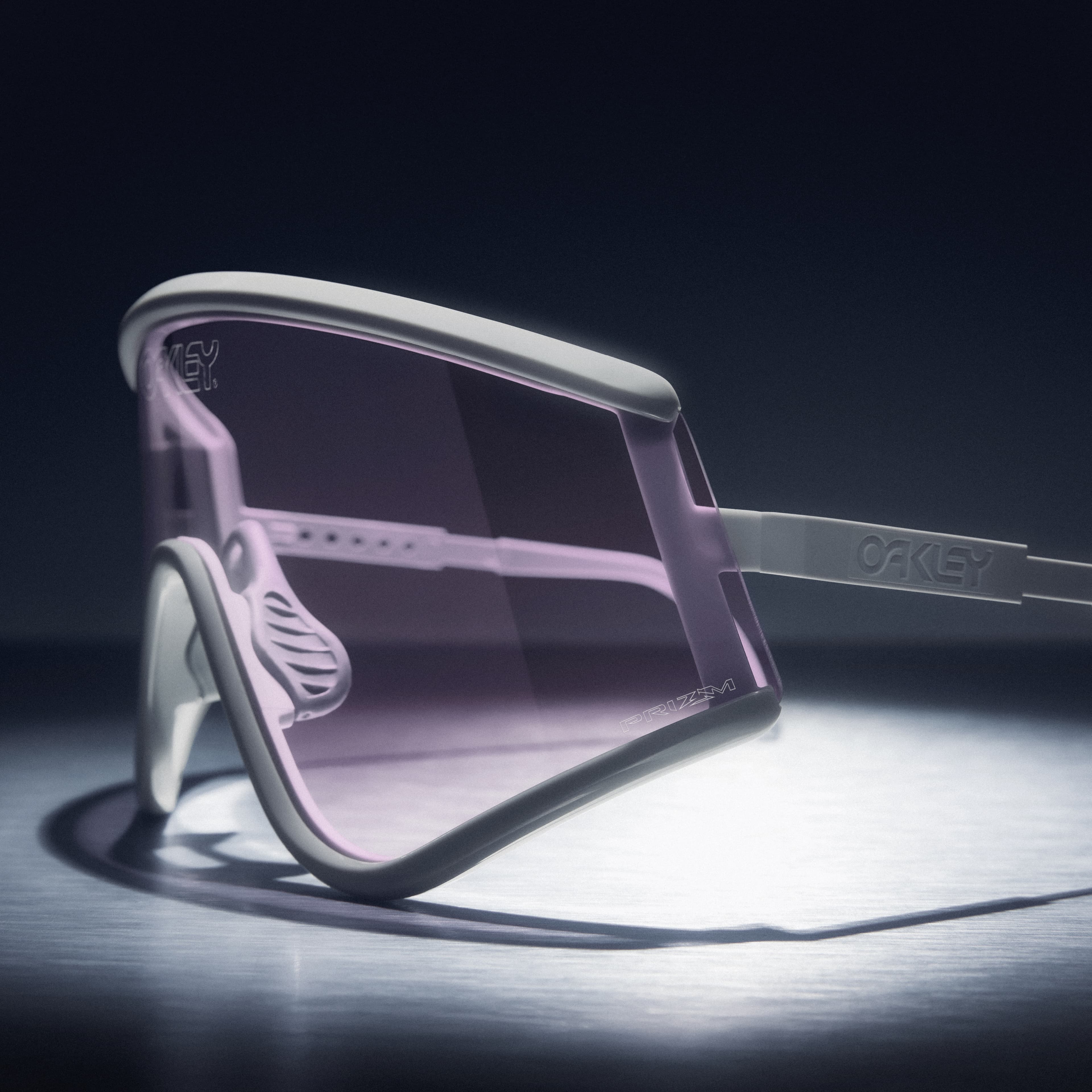 Oakley MUZM Eyeshade, Cool Grey frame with Prizm Low-Light lens, three-quarter view